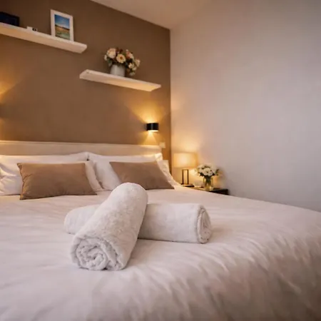 Appartamento Luxury Flat - Eiffel Tower View & Terrace - Air Conditioning